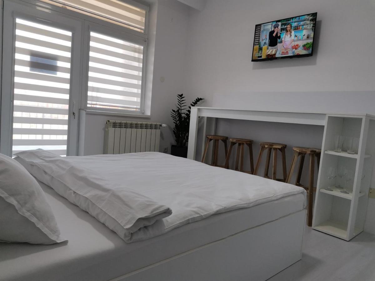 Casuta Cu Tei Villa Oradea Eksteriør bilde