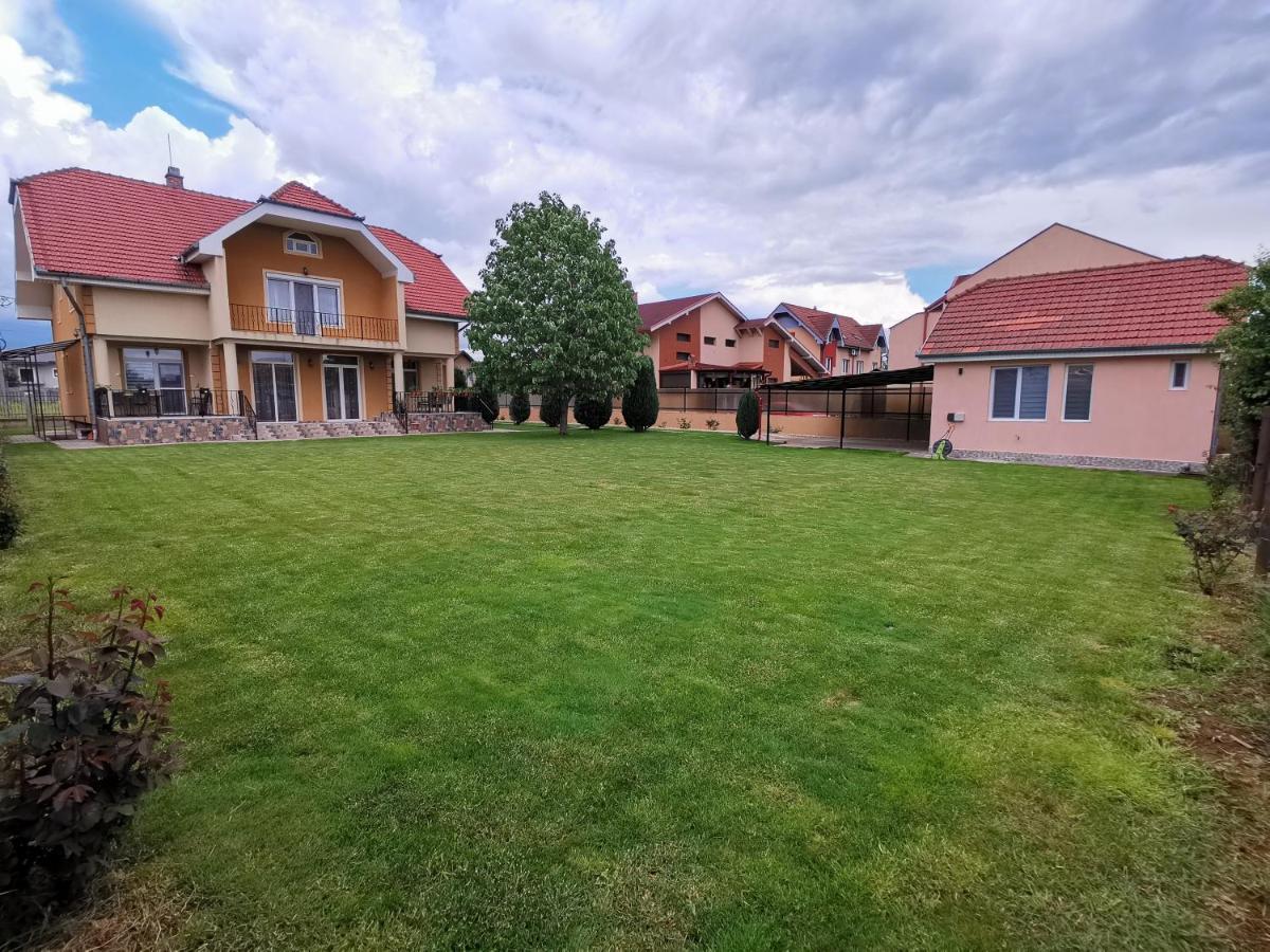 Casuta Cu Tei Villa Oradea Eksteriør bilde