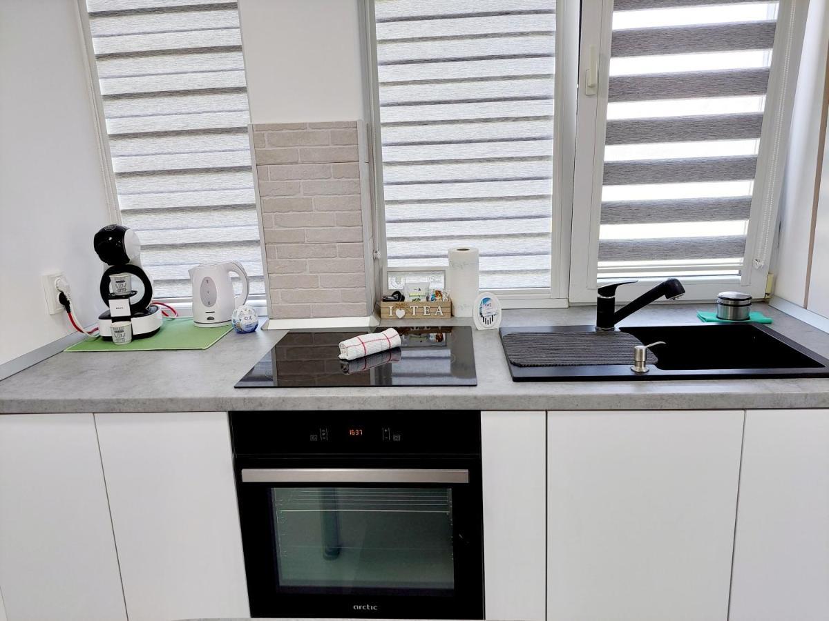 Casuta Cu Tei Villa Oradea Eksteriør bilde