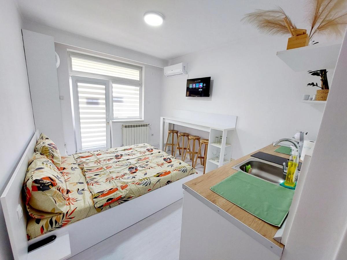Casuta Cu Tei Villa Oradea Eksteriør bilde