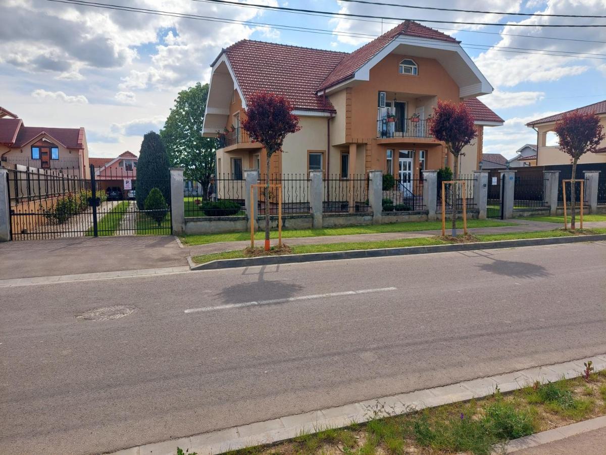 Casuta Cu Tei Villa Oradea Eksteriør bilde