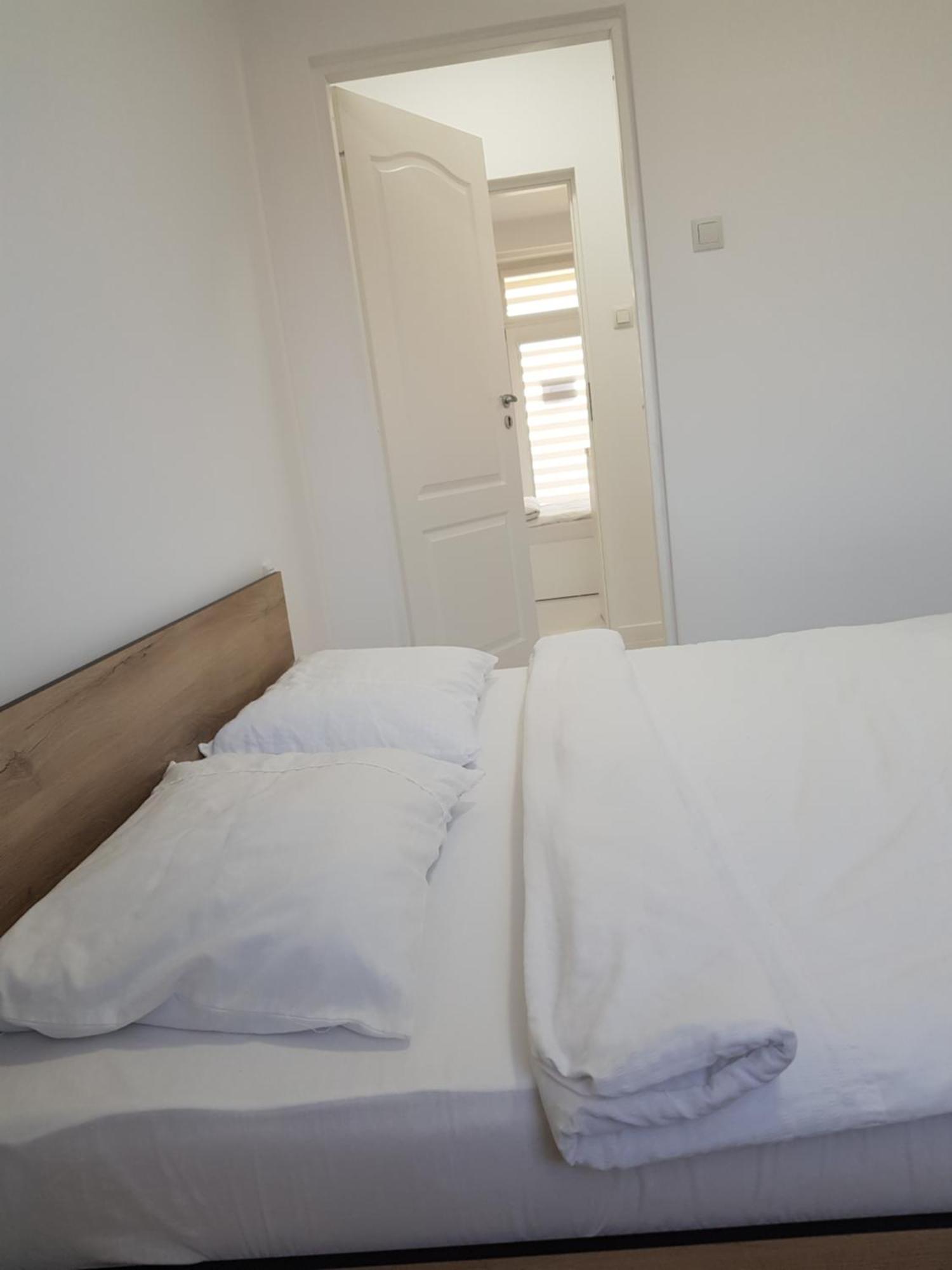Casuta Cu Tei Villa Oradea Rom bilde