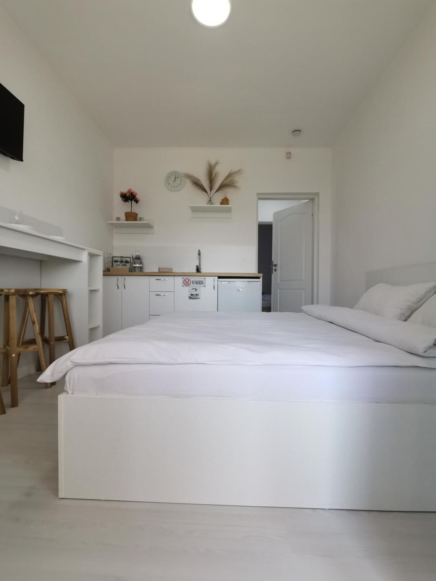 Casuta Cu Tei Villa Oradea Rom bilde